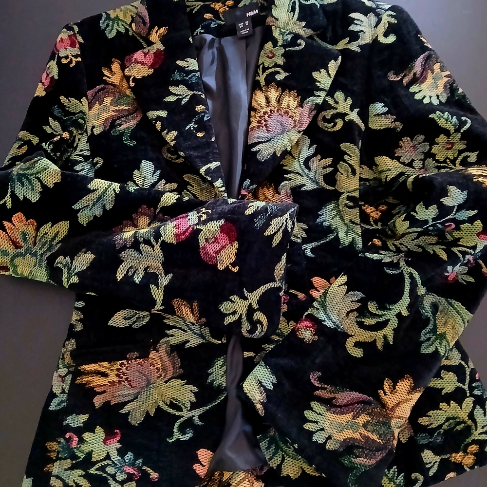 Half Off Sale! $25. H & M Floral Velveteen/Tapestry Jacket